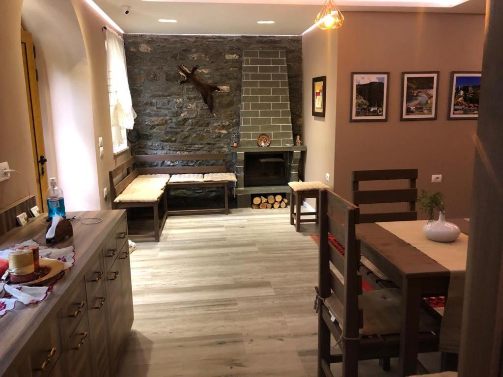Vila Culli Përmet 外观 照片